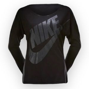 Nike Drop Shoulder Long Sleeve Shirt